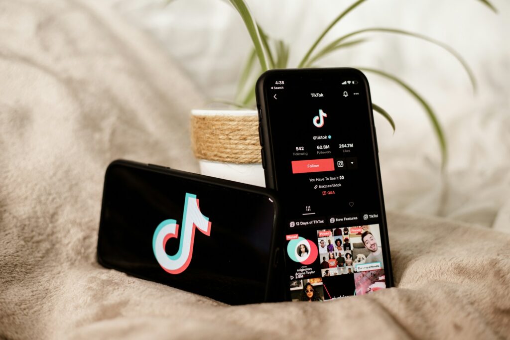 TikTok Lite (Save Data) accusé d’être beaucoup trop lite sur la modération et la labellisation