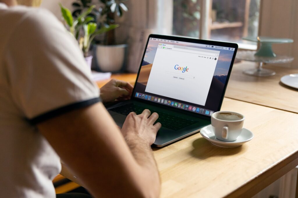 Google modifie ses résultats de recherche en Europe, à contrecœur